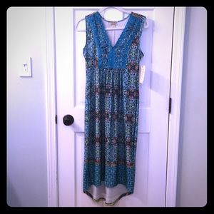 High low light sleeveless summer dress